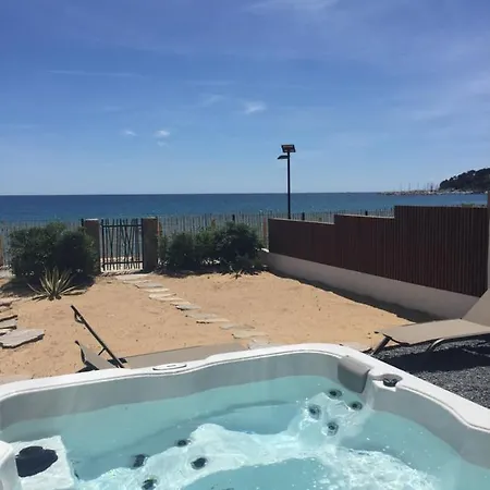 فيلة Azur كافالير سور مير